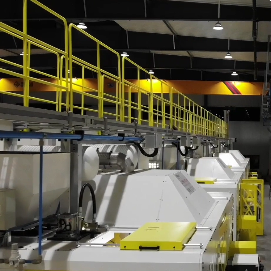 F&uuml;ggőleges t&iacute;pus&uacute; Hot Box Core Shooter gy&aacute;rt&oacute;sor