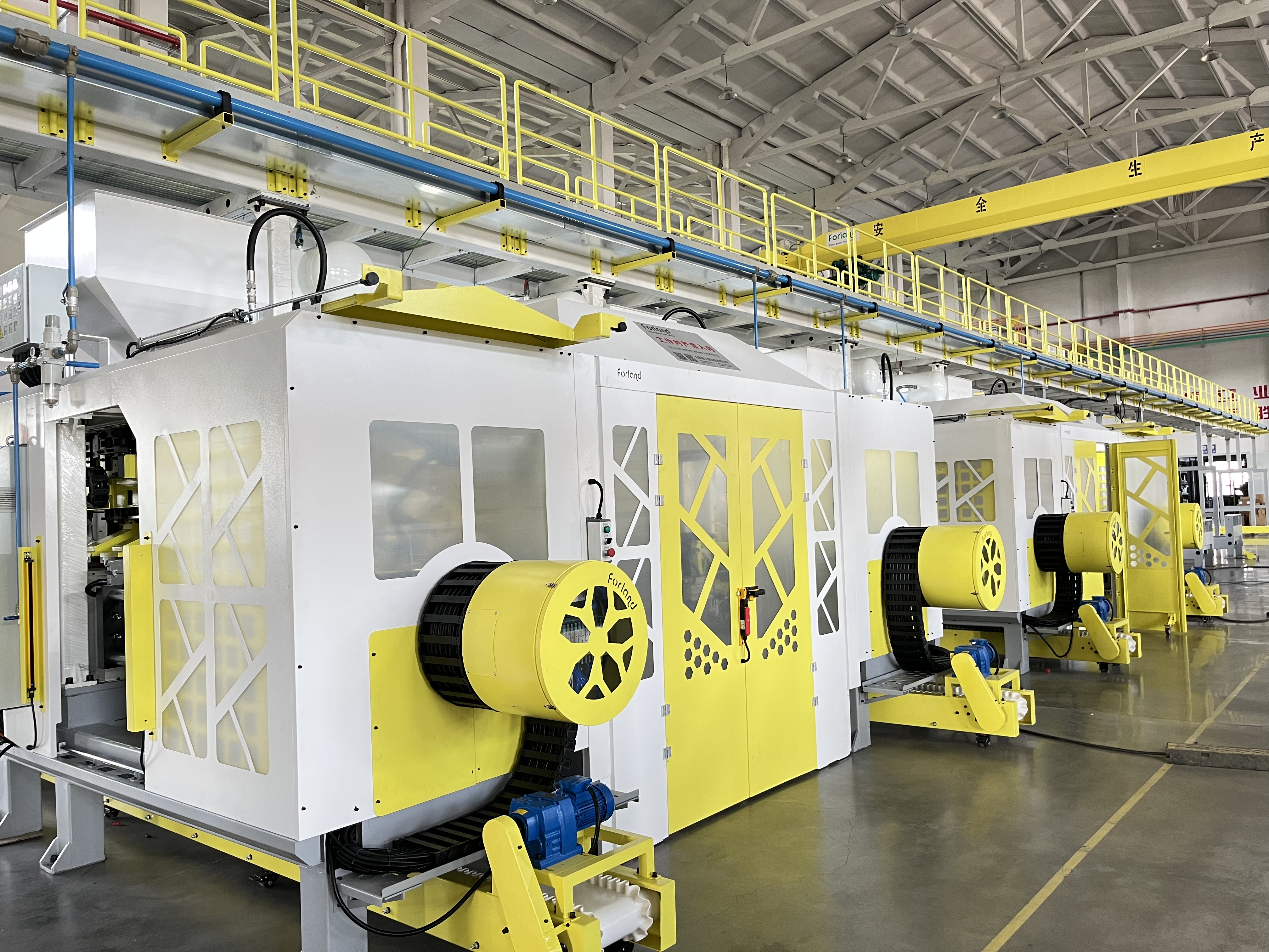 F&uuml;ggőleges t&iacute;pus&uacute; Hot Box Core l&ouml;v&ouml;ld&ouml;zős egys&eacute;g