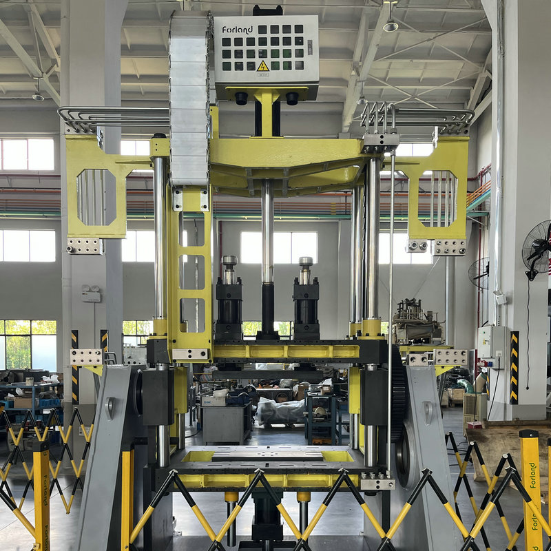 Billenő gravit&aacute;ci&oacute;s pr&eacute;s&ouml;ntő egys&eacute;g